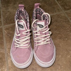 The cutest! Girls Vans. Slightly worn.